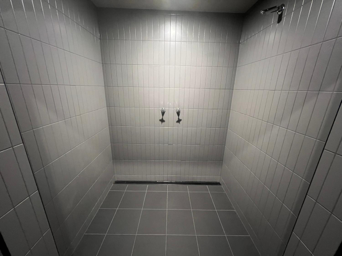 Bathroom 3, Illinois Hotel, Sydney