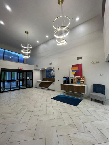 Public Area 2, Holiday Inn Express & Suites HIAWASSEE by IHG, Towns
