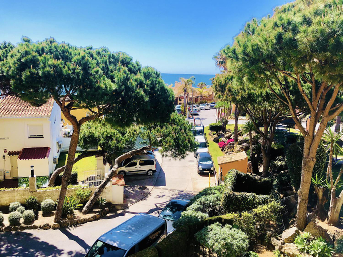 Others 3, Dona Lola Martha - Spacious 3 bedroom apartment with partial sea views, Málaga