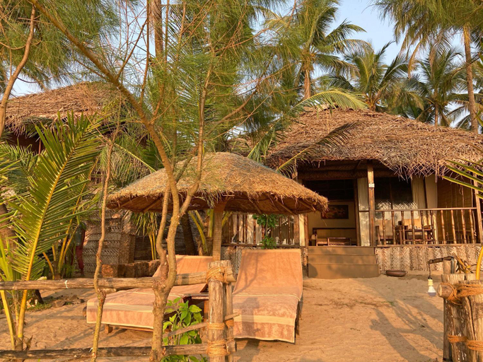 Food & Drinks 5, Agonda Villas, South Goa
