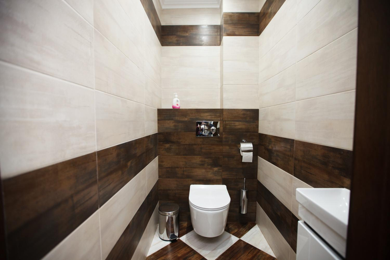 Bathroom 3, Luxury Apartment