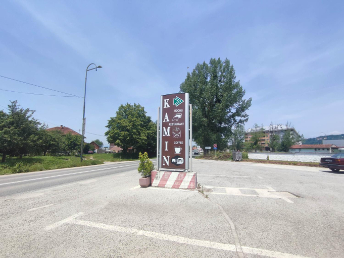 Others 4, Pansion Kamin, Istočno Sarajevo