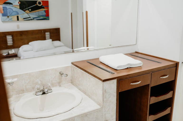 Bathroom, Hotel Barrancabermeja Plaza, Barrancabermeja