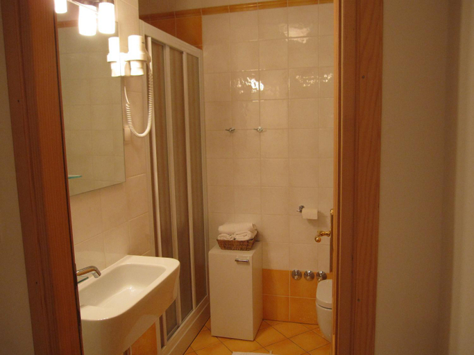 Bathroom 3, Villa Delina, Lopar/Supetarska Draga