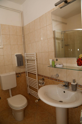 Bathroom 2, Apartments Viskovic Margita, Hvar