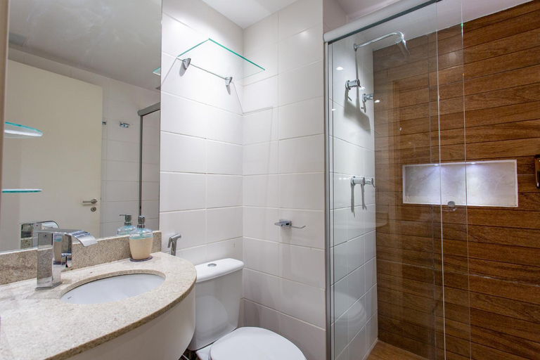 Bathroom 3, Flat Vision Hoteleiro Norte, Brasília