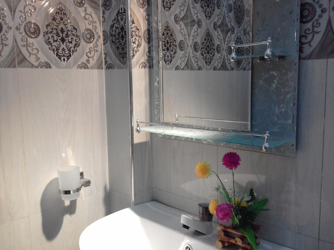 Bathroom 3, Liyara Home Stay, Dambulla