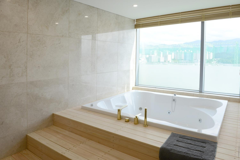 Others 5, Hotel Inter-Burgo Wonju, Wonju