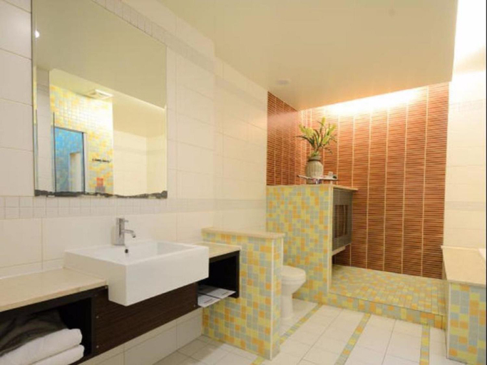 Bathroom 4, Hua Xiang Motel-Lian Tan, Kaohsiung