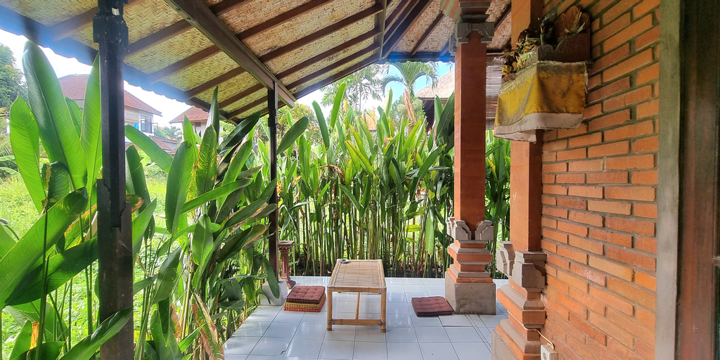 Exterior & Views 14