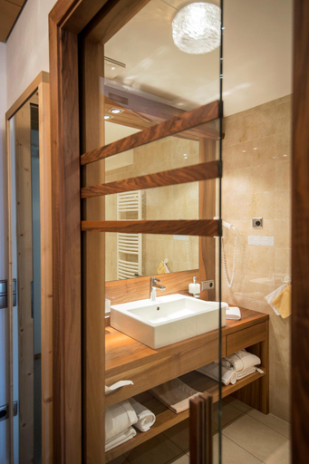 Bathroom 5, Charmehotel Uhrerhof - Deur, Bolzano