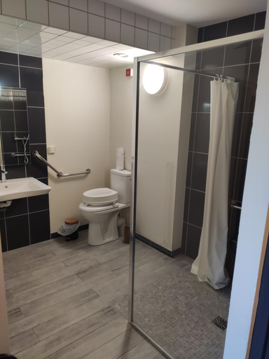 Bathroom 2, Centre Bol Vert, Nord
