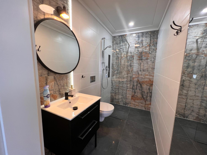 Shower 3, DK Apartamenty Mendelsohna, Olsztyn City