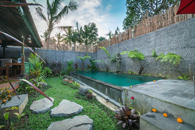 Swimming Pool 17