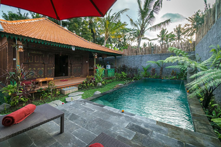 Swimming Pool 12