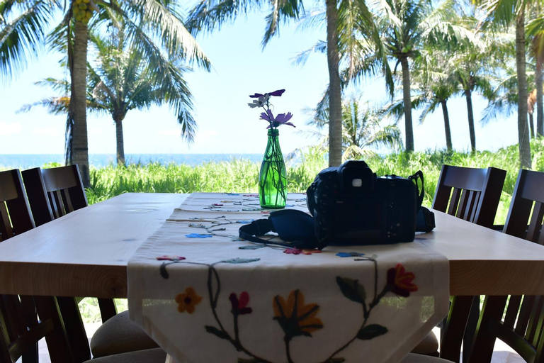 Food & Drinks, Jacaranda House, Taitung