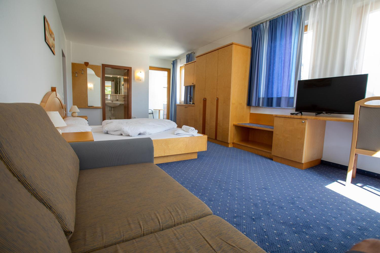 Bedroom 3, Bad Kochenmoos, Bolzano
