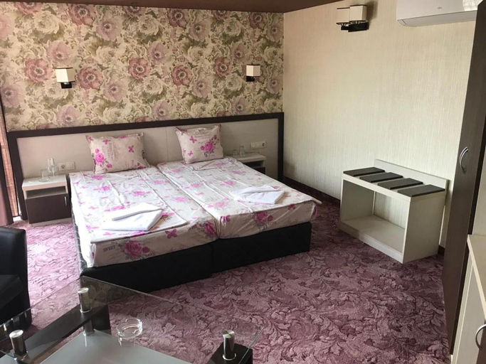Bedroom 2, Casa Blanca, Stolichna