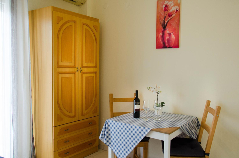 Others 2, Hotel Tassos-Despina, Central Macedonia