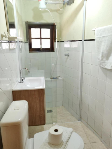 Bathroom, Pousada Duas Quedas, Campo Limpo Paulista