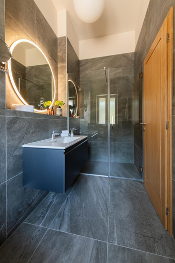 Bathroom 3, Botrytis Borhotel, Szerencs