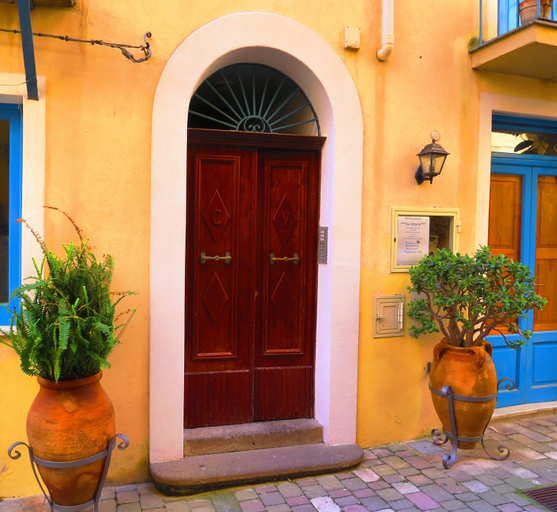 Exterior & Views 1, Casa Vittorio, Messina