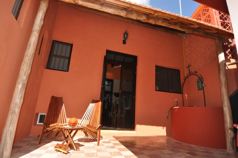 Others 3, Casa de Zari, Campeche