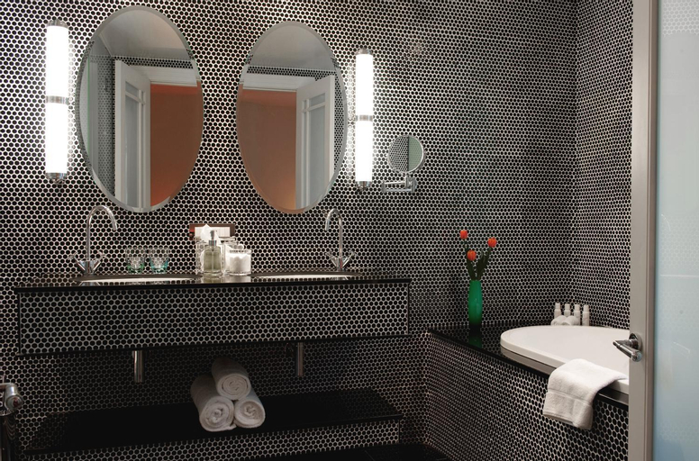 Bathroom 15