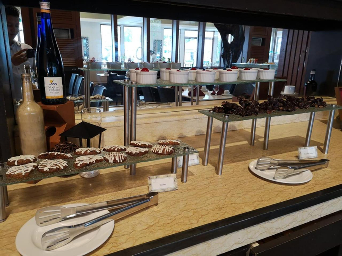 Food & Drinks 5, Misibis Bay Resort, Bacacay