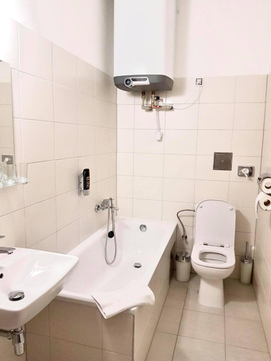 Bathroom 4, Hotel Amadeus, České Budějovice