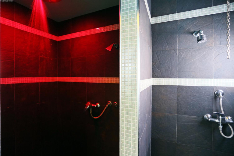 Bathroom 4, Hotel Astoria, Parma