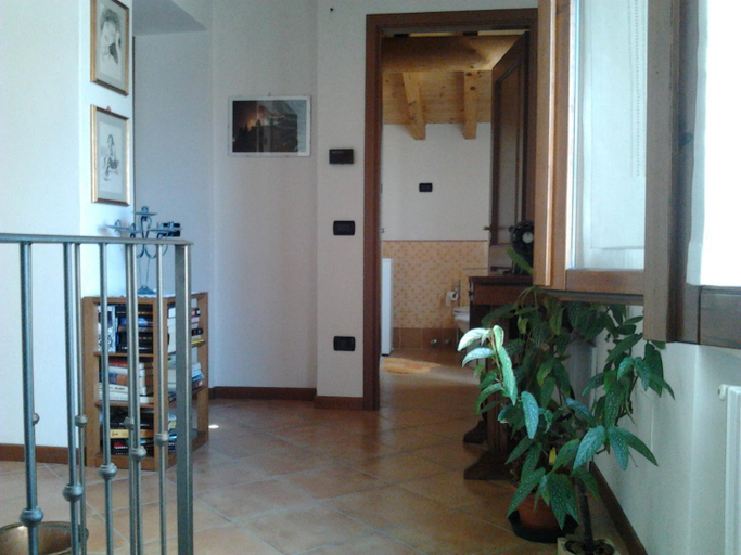 Others 4, Bed & Breakfast Castello, Brescia