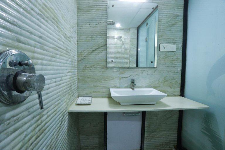 Bathroom 4, Hotel Paramount Inn, Rajkot