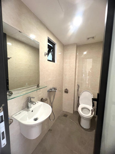 Bathroom 4