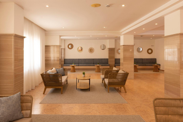 Public Area 2, HSM Reina del Mar, Baleares