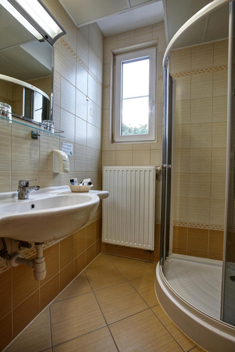 Bathroom 4, Aqua Hotel Termal, Mosonmagyaróvár