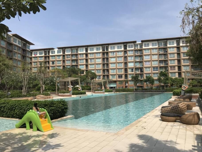 Exterior & Views 22