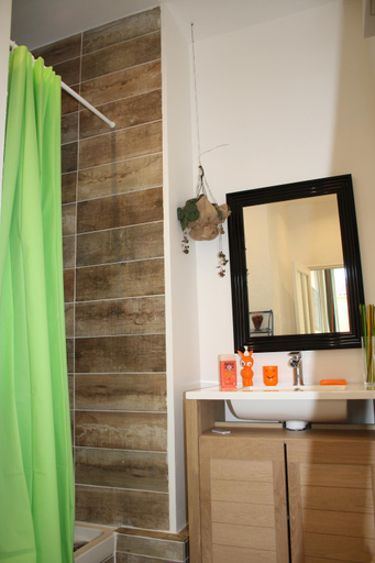 Bathroom 4, Casa Ammirati Marseille, Bouches-du-Rhône