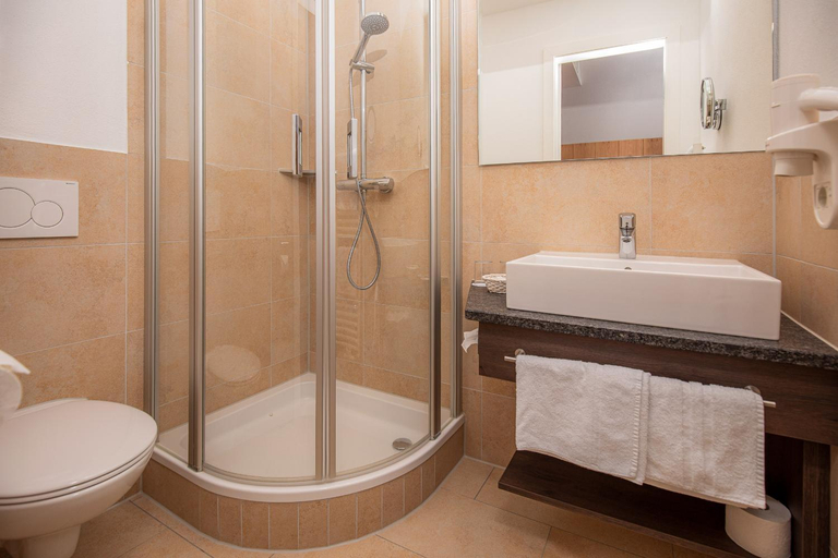 Bathroom, Hotel Amberger Hof, Cham