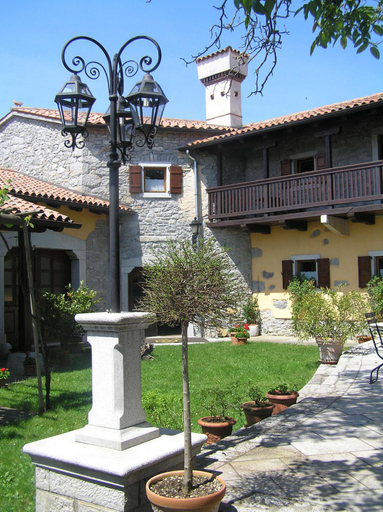 Others 2, Guesthouse Domacija Sajna, Sežana