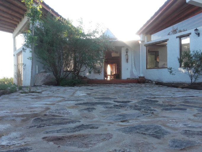 Others 3, Refugio: El Llamado, San Javier