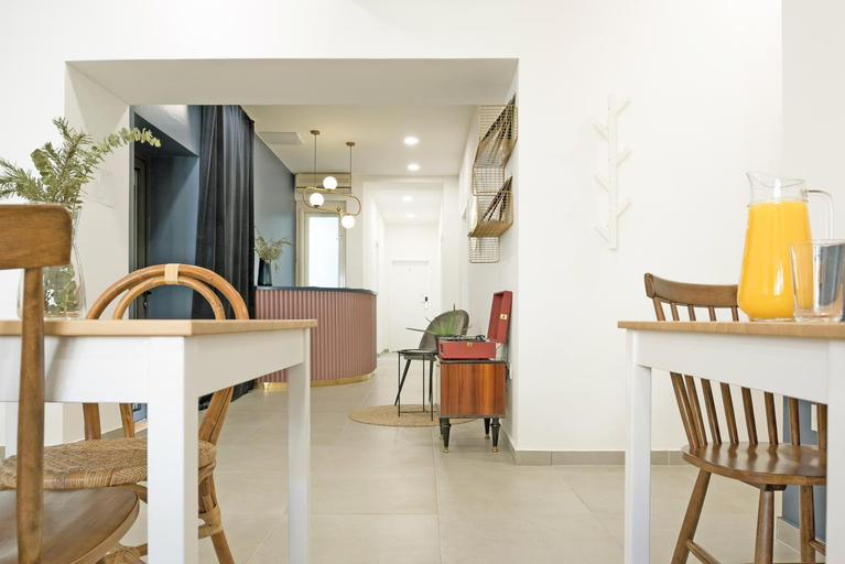 Others 2, Annie's Bed&Breakfast, Zagreb