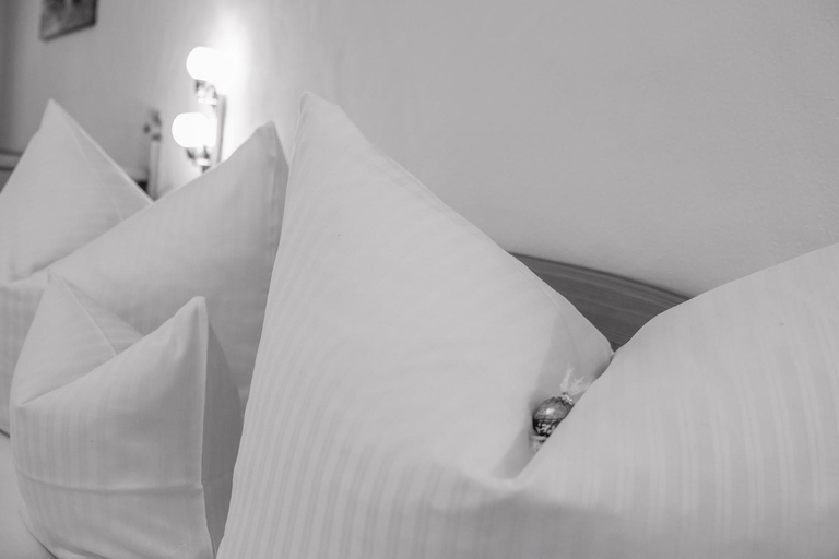 Bedroom 4, Hotel Alpspitz B&B, Garmisch-Partenkirchen