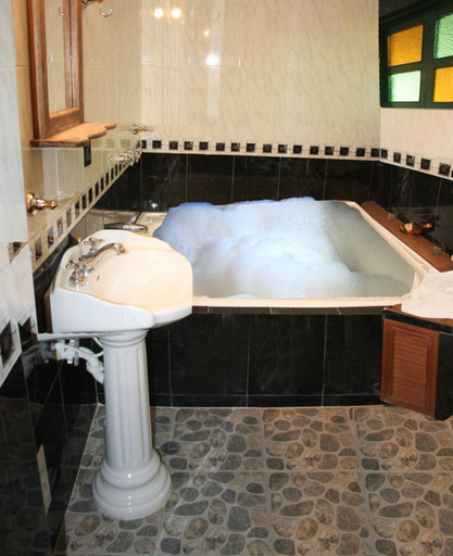 Bathroom 3, Hotel Antonio Narino, Villa de Leyva