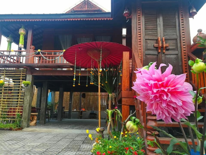 Exterior 2