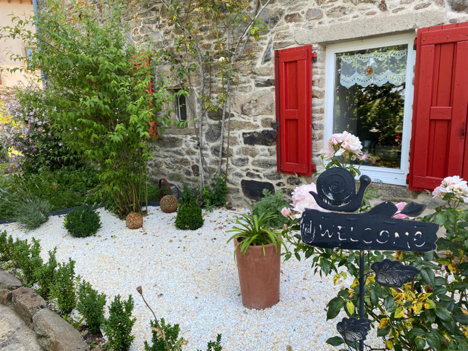 Others 2, Le couvent de Jouels, Aveyron