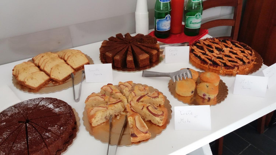 Food & Drinks 5, B&B 21-12, Napoli