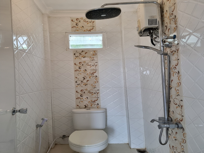Bathroom 6