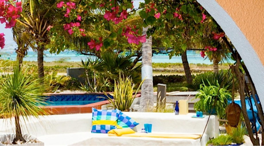 Food & Drinks 4, Beach House Aruba Apartments