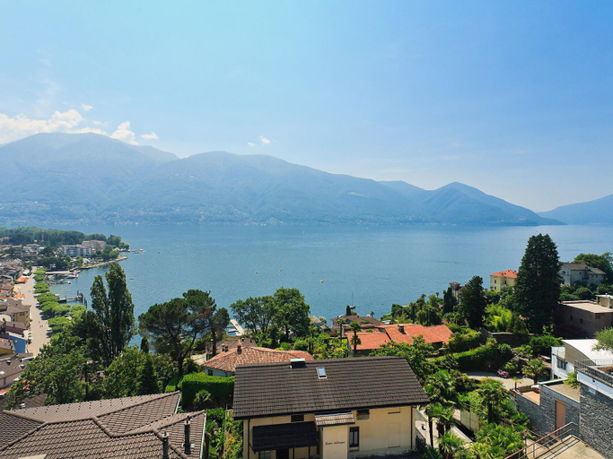 Others 4, Apartment Junior Suite Classic - Isole di Brissago by Interhome, Locarno
